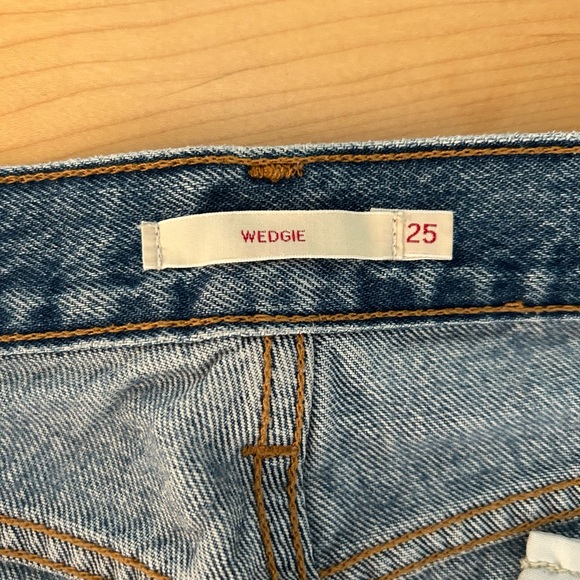 Levi’s Wedgie Jeans - Picture 6 of 6
